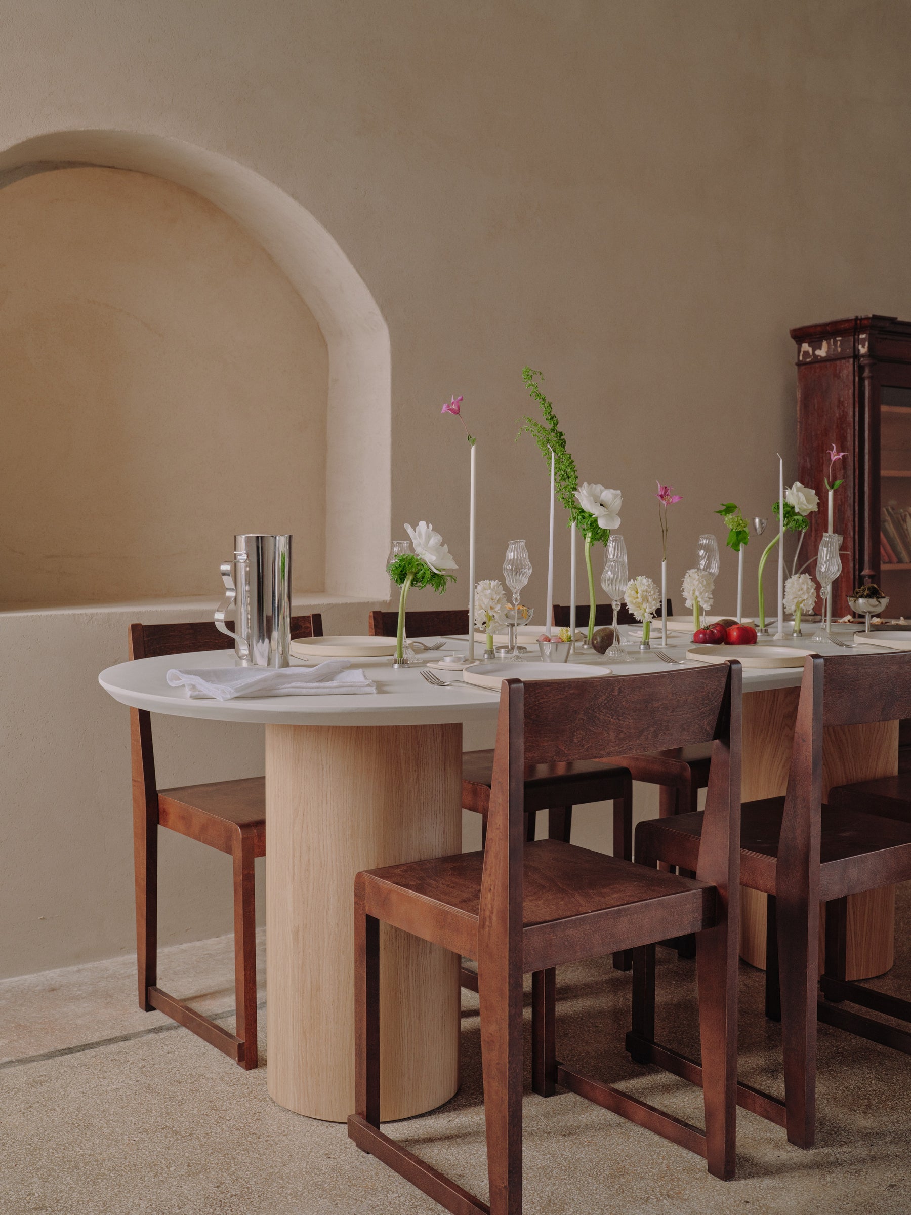 Botticelli Dining table - TrynTrend