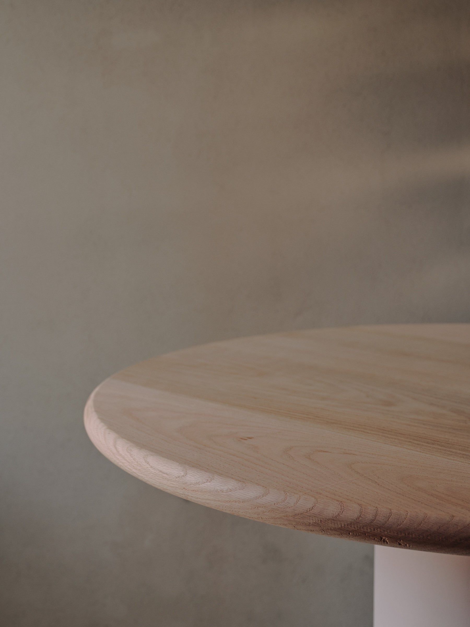 Tomasso Oak dining table - TrynTrend