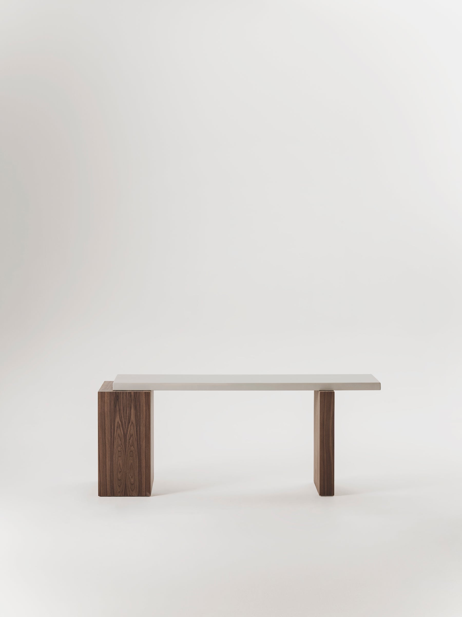 Canoa Studio Table 'Madeira' - TrynTrend
