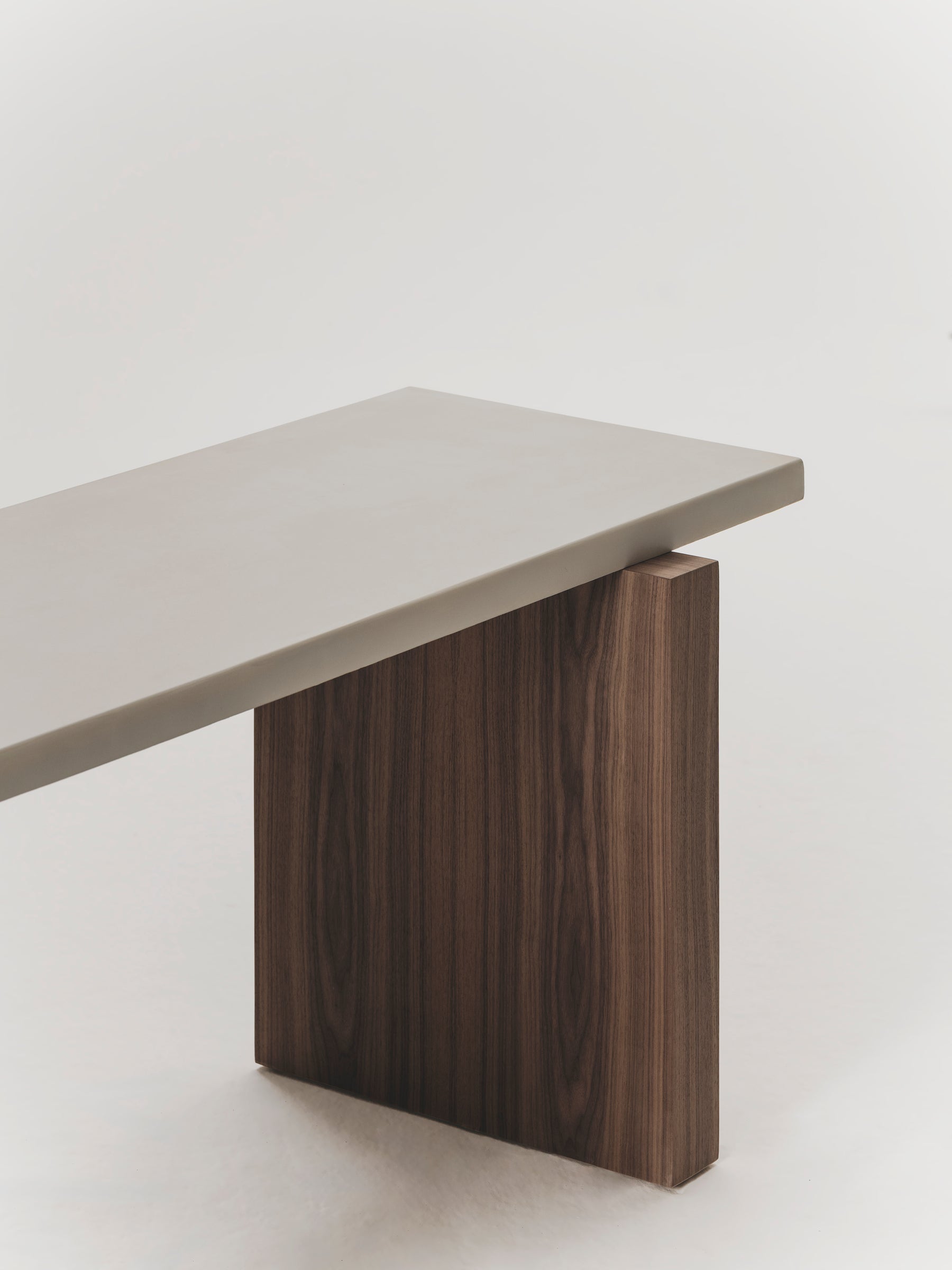 Canoa Studio Table 'Madeira' - TrynTrend