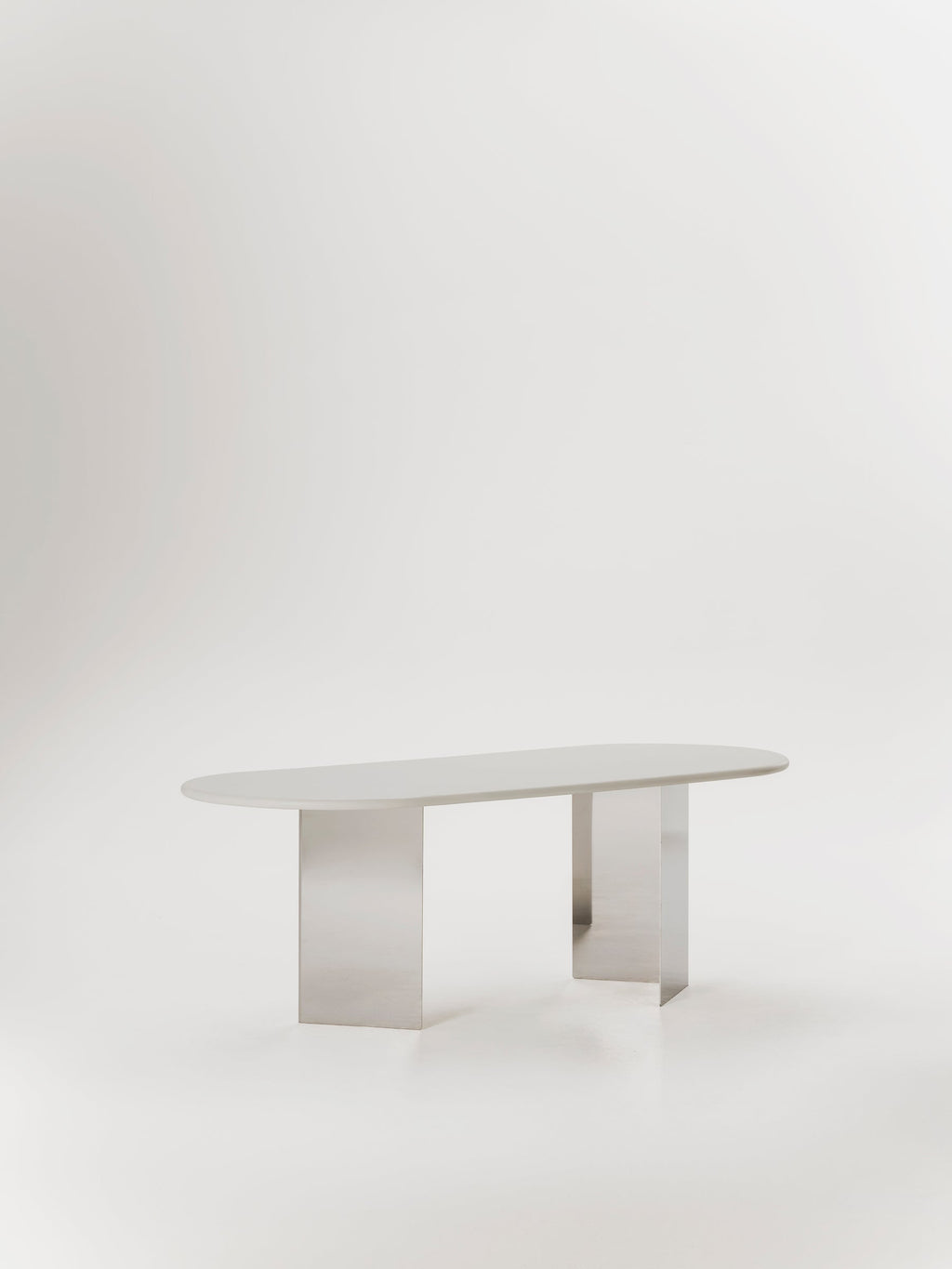 Adol dining table - TrynTrend