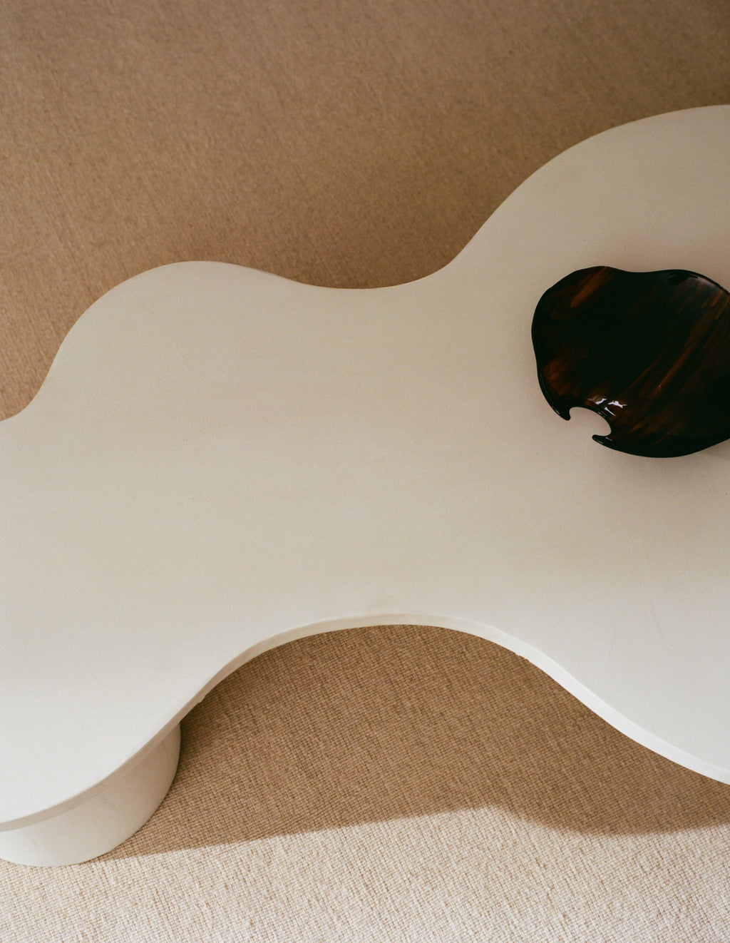 Ahumado coffee table - TrynTrend