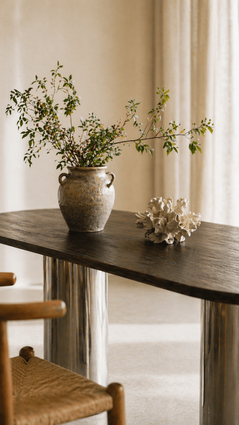 Arsen dining table - TrynTrend